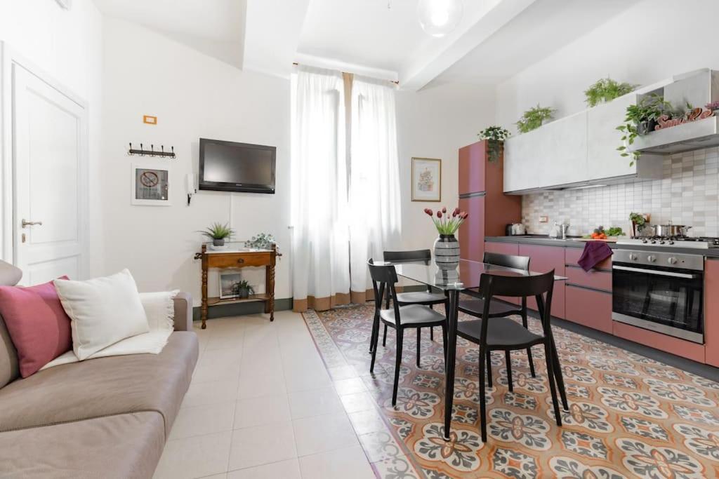 Apartamento 50 Metri Duomo Di Lucca Self Check-In E Wi-Fi Exterior foto