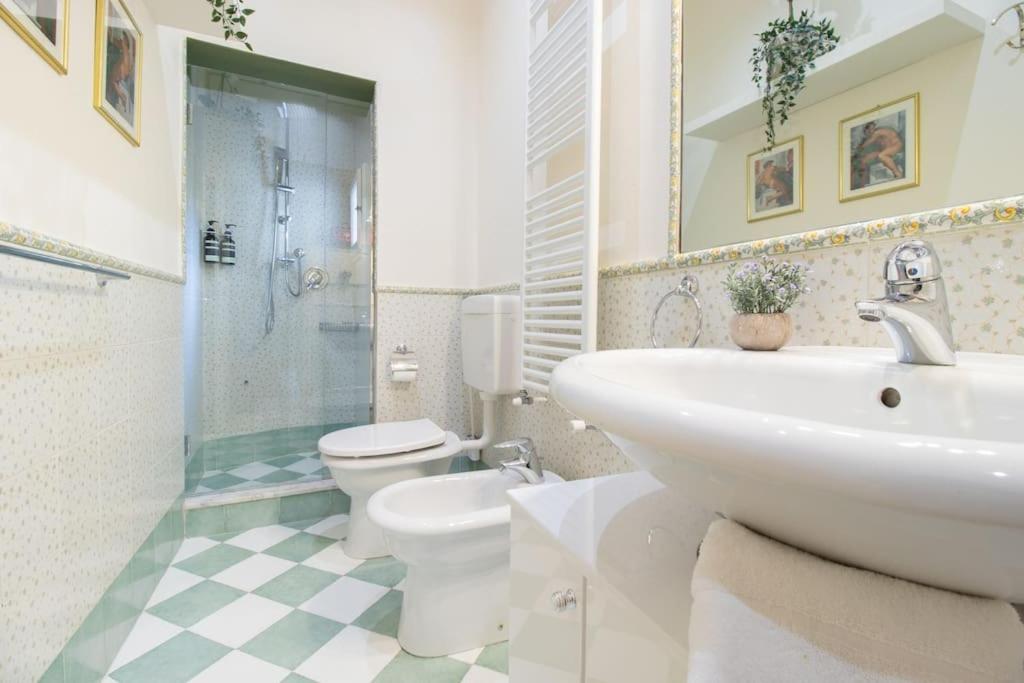 Apartamento 50 Metri Duomo Di Lucca Self Check-In E Wi-Fi Exterior foto