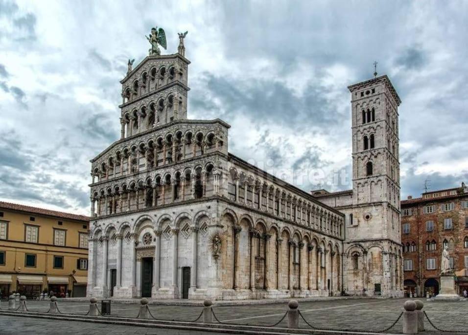 Apartamento 50 Metri Duomo Di Lucca Self Check-In E Wi-Fi Exterior foto